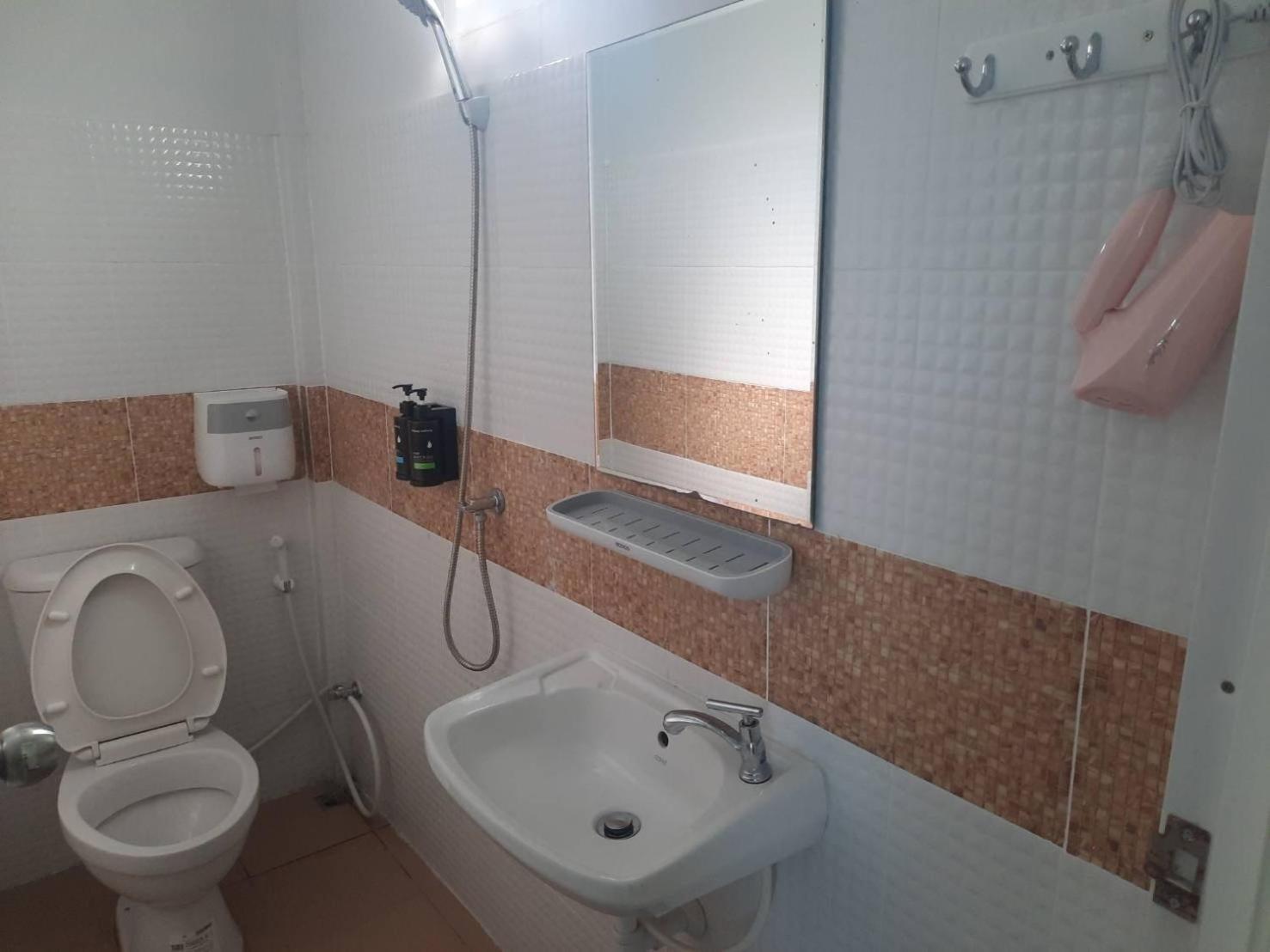 Homlomchomsuan หอมลมชมสวน Apartment Ban Mai  Room photo